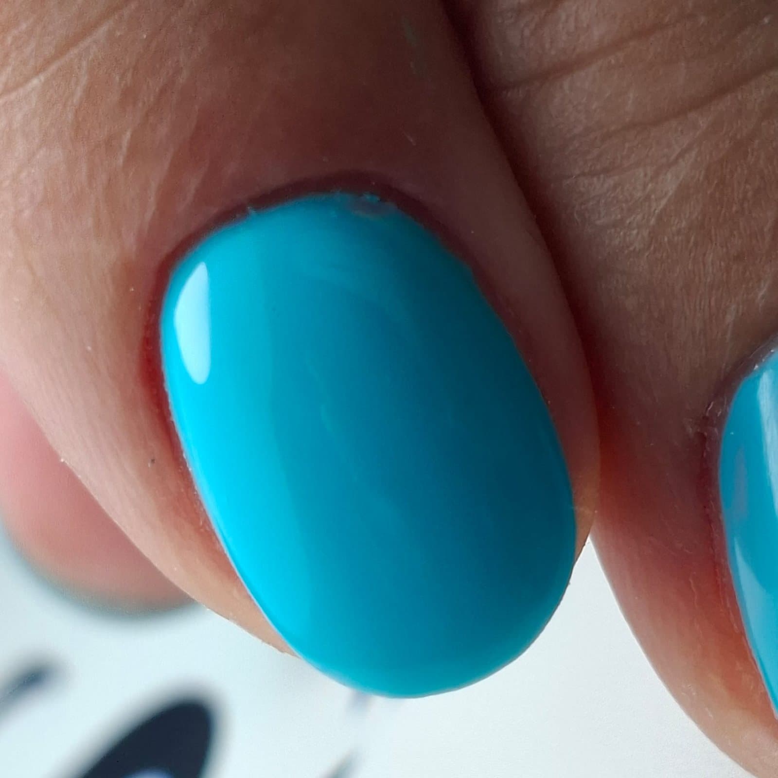 Russian Manicure — lucrare